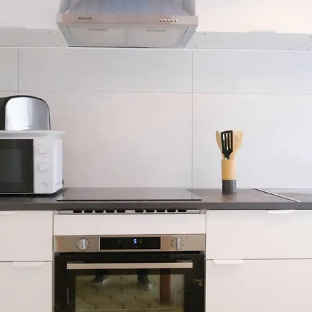 Maison A , Gamelou , 3 * Murols