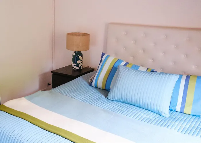 Maison A , Gamelou , 3 Hébergement de vacances